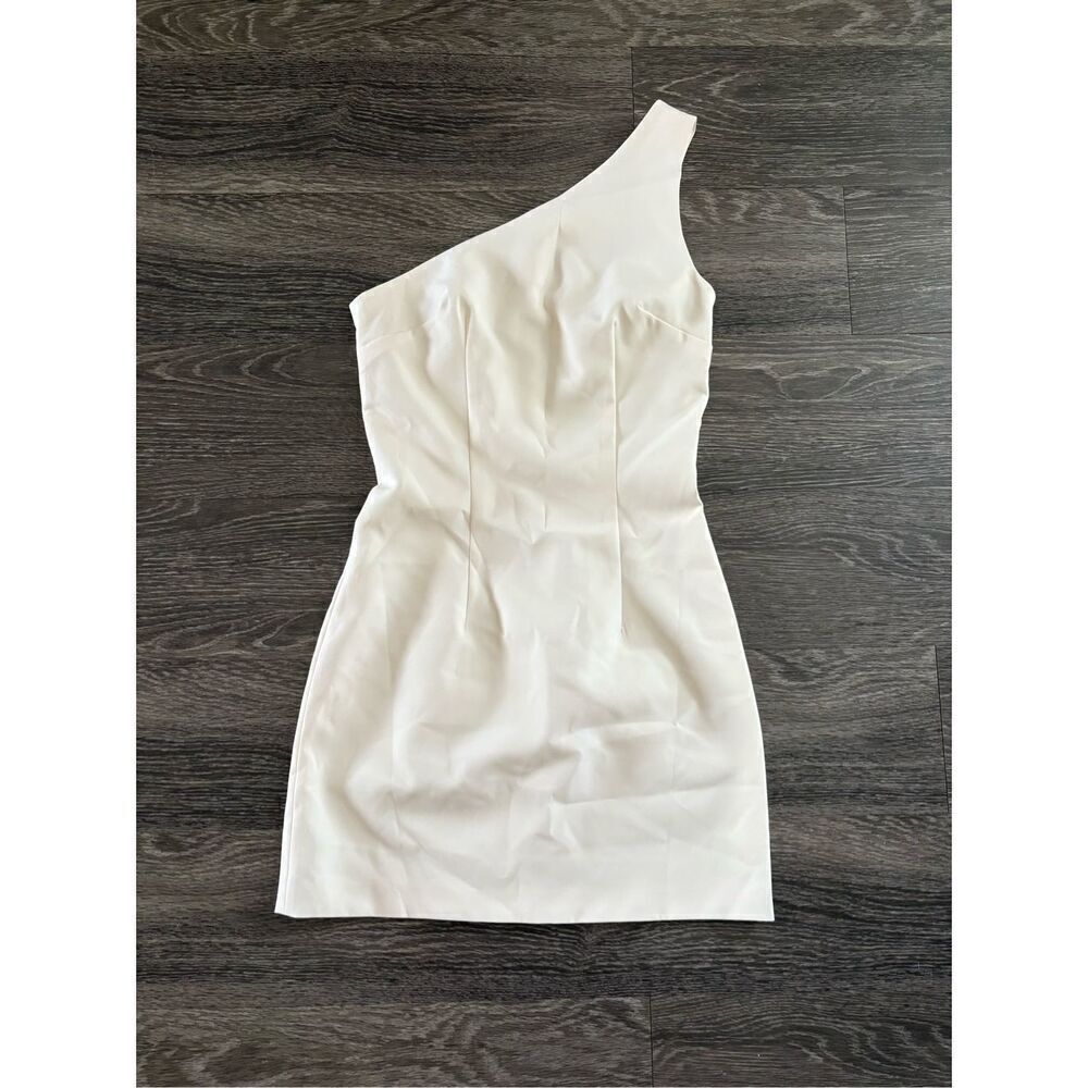 🐿️ NWOT Miscreants London Ivory One Shoulder Cupid Mini Dress Size UK 6 US 2